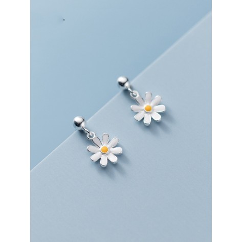 Daisy Flower Charm Earring